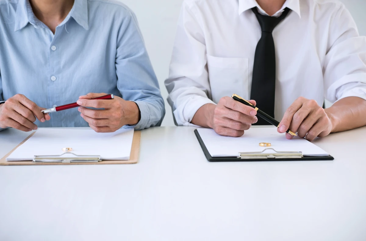 Divorce et partage des dettes : Guide complet pour une séparation financière équitable